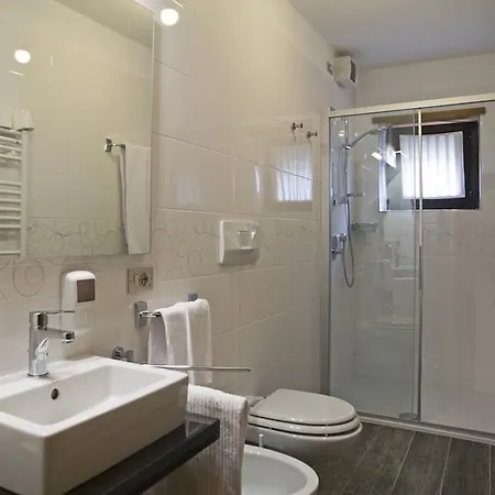 Отель Engel 3*